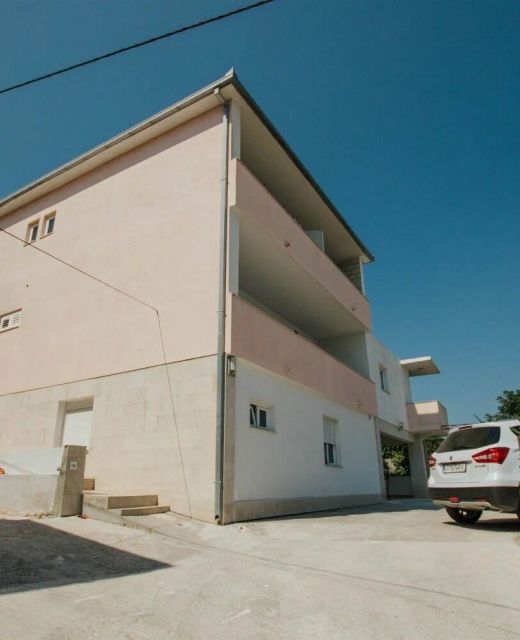Apartments Dome Arbanija