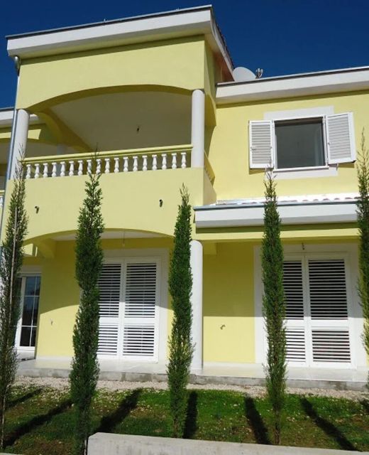 Apartments Mirjana Pakostane