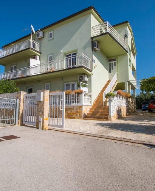 Apartments Antique Ivo Vodice