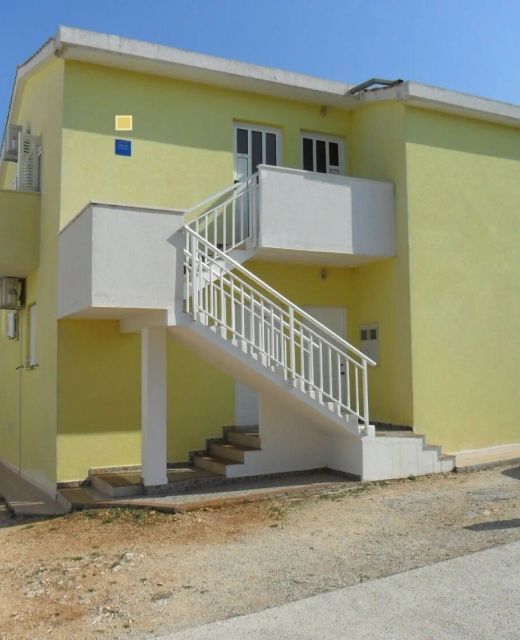 Apartments Mango Sevid