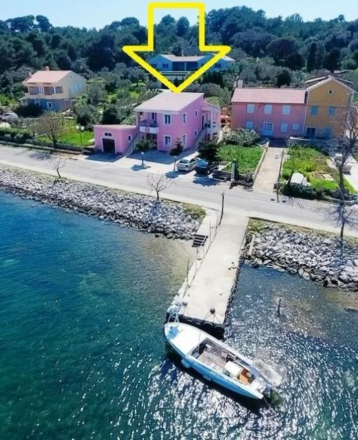 Apartments Zvone1 Veli Rat