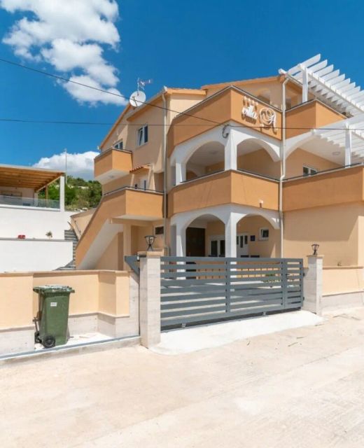 Apartments Lux 3 Marina
