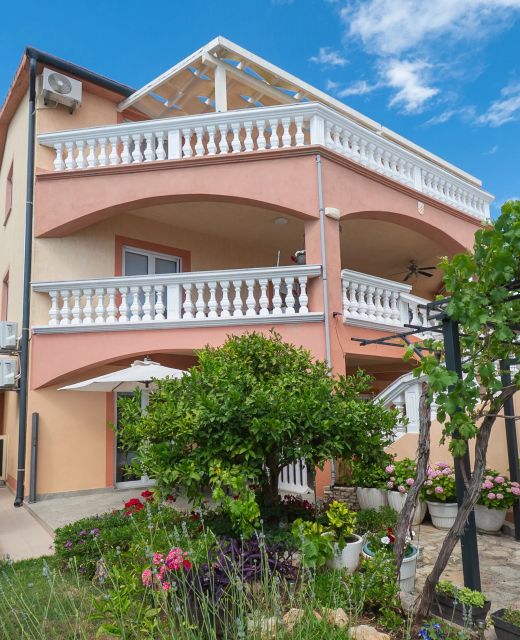 Apartments Jak Vodice