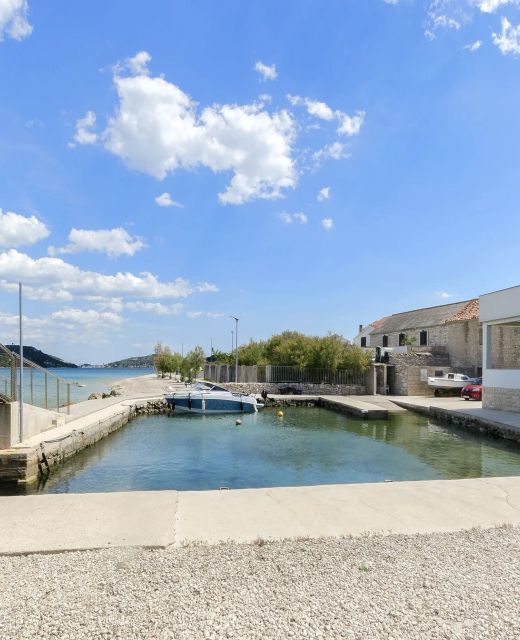 Apartment Denko by the sea Betina