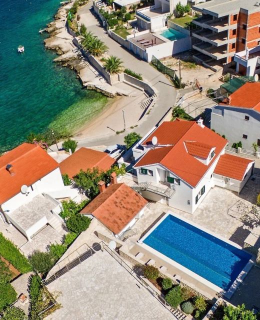 Apartments Bisernica Razanj II