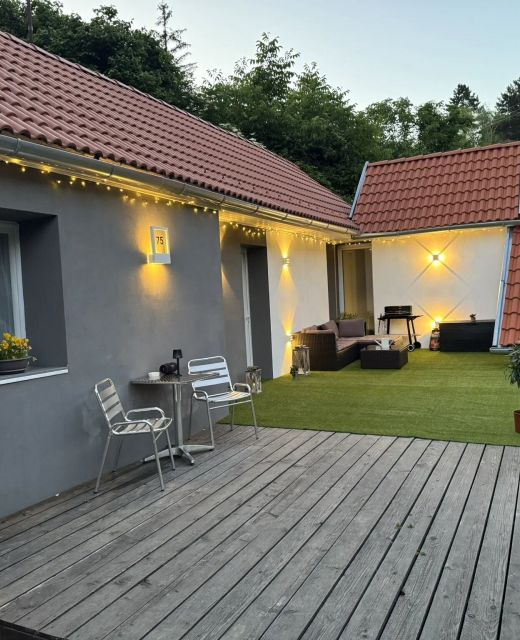 Házikó a város felett  Pécs
