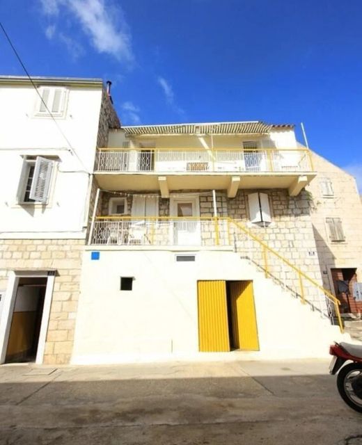Apartments Mat Vis