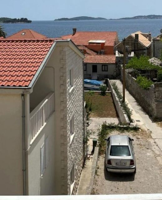 Apartment Mario Orebic