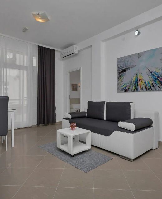Apartment Petar Makarska
