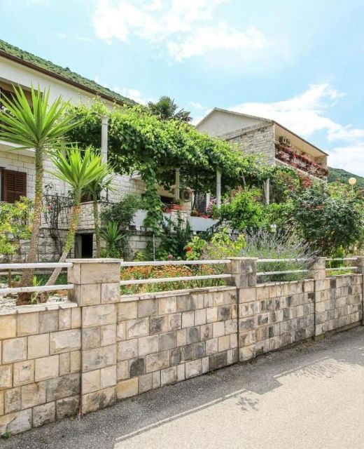 Apartments Ivana Trpanj