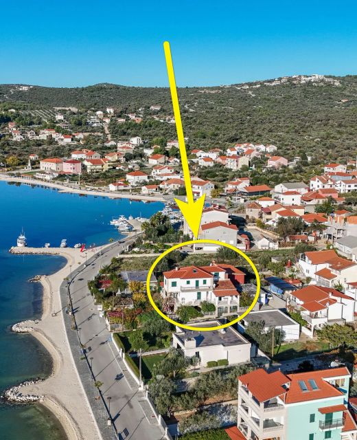 Apartments Srđan Vinisce