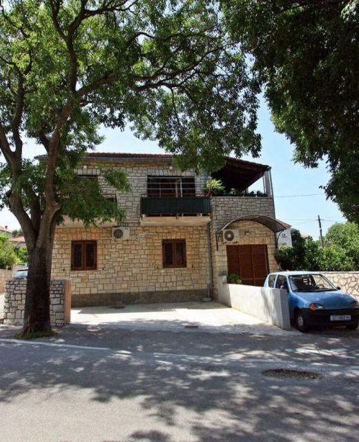 Apartment Neri Supetar