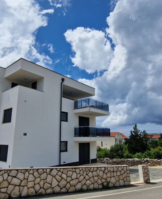 Apartments Matej Novalja