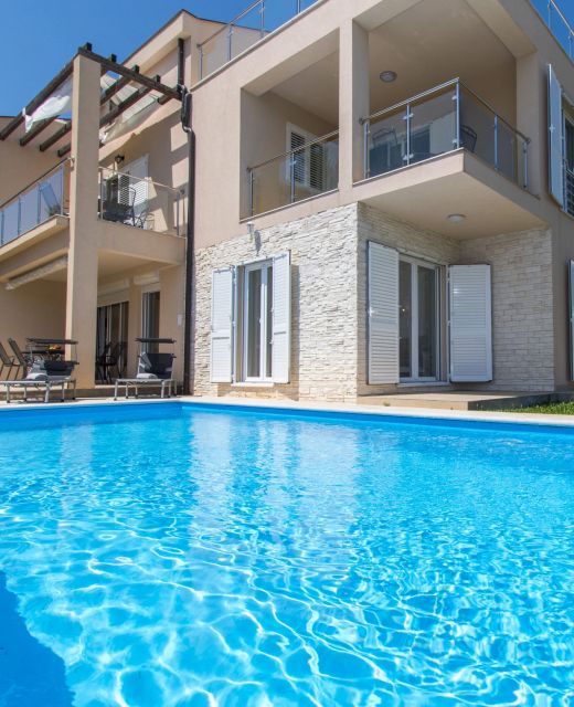 Apartments Pavlović Vodice