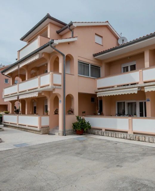 Apartments Mar Palit