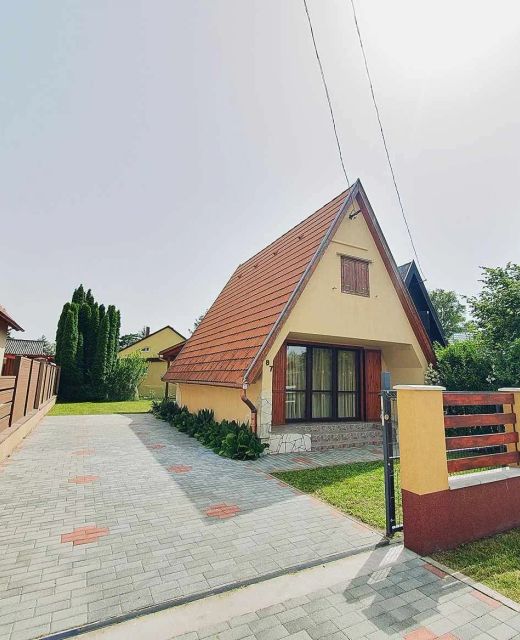 Sándor Nyaraló Balatonmáriafürdő