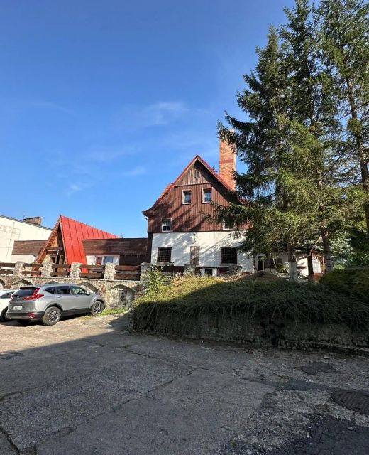 OŚRODEK WYPOCZYNKOWY NAD WODOSPADEM