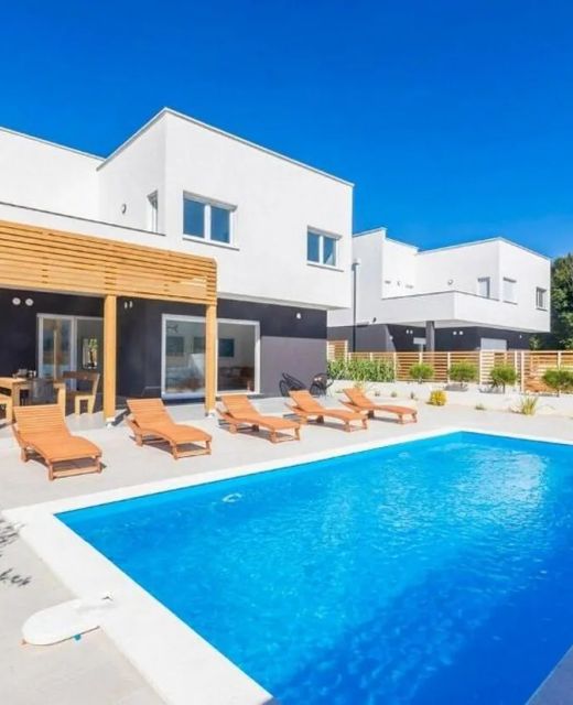 Holiday House With A Swimming Pool Pag - 23342