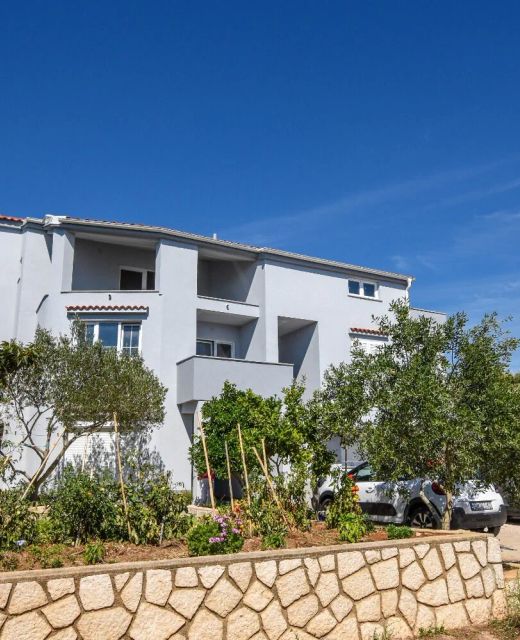 Apartments Ned Mandre