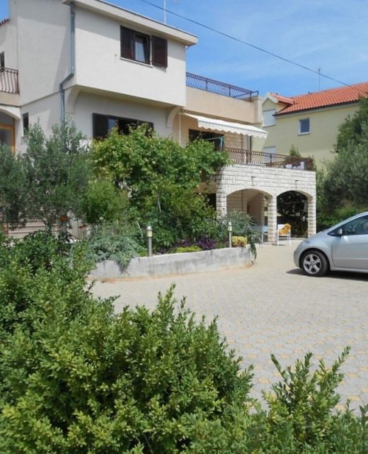 Apartments Desy Srima