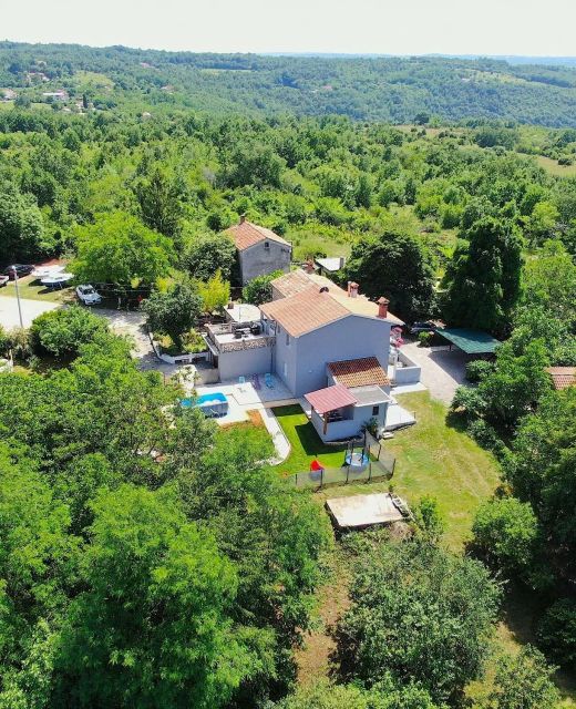 Family-friendly Apartments With Swimming Pool Sveti Martin, Central Istria - Središnja Istra - 23295 Sveti Martin