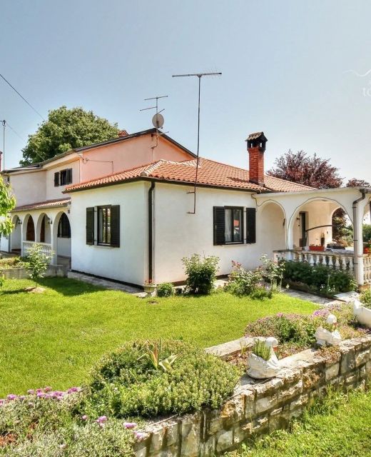 Apartmani Paradinović 1 Zambratija