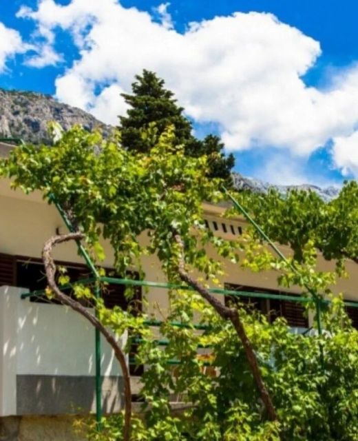 Apartments With Parking Space Brela, Makarska - 18417 Brela