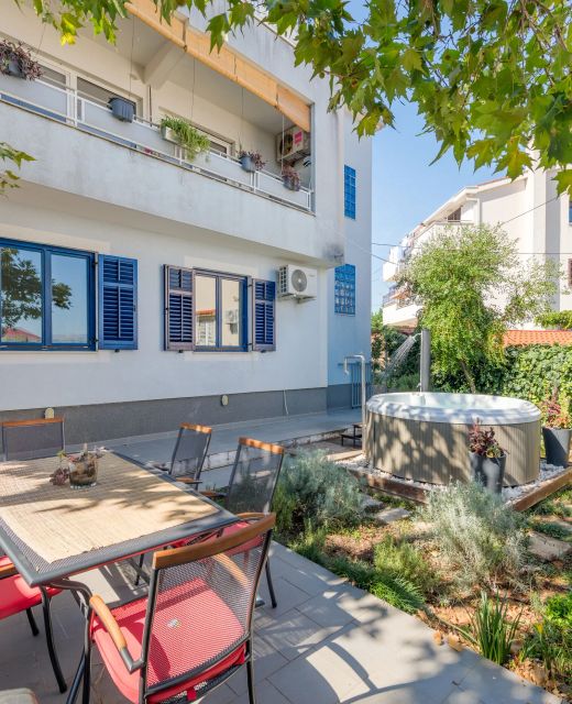 Apartments Deepwater Slatine