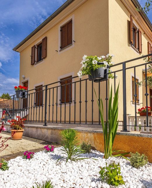 Apartments Baran Čižići