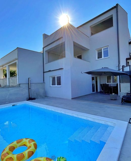 Apartments Bonum with Private Pool Silo