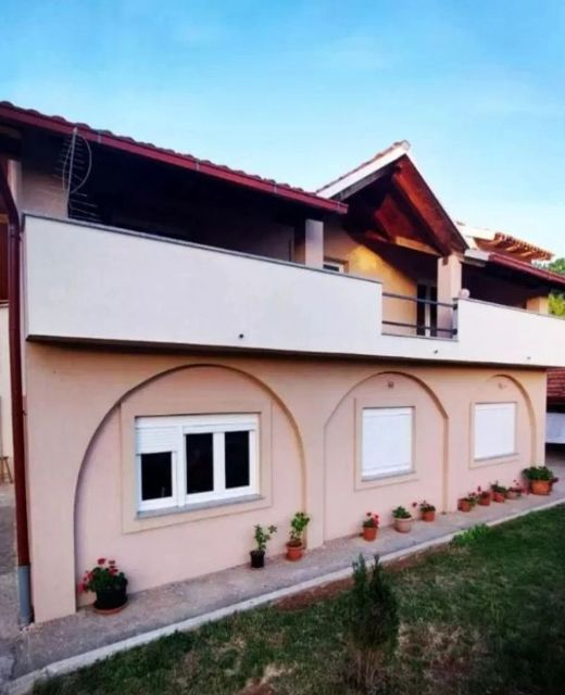 Apartments Velebit house Biljevine