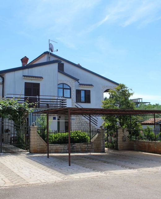 Apartment Jakomina 1 Mali Maj