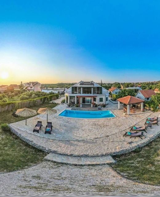 Luxury Villa With A Swimming Pool Vrpolje, Šibenik - 21843 Vrpolje