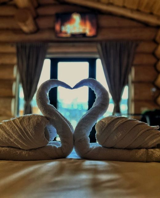 EastWood Cabins Moisei