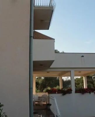 Apartments Radmila Brodarica