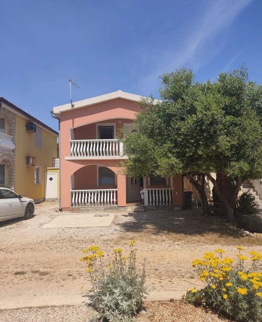 Apartments With Parking Space Vir - 23274