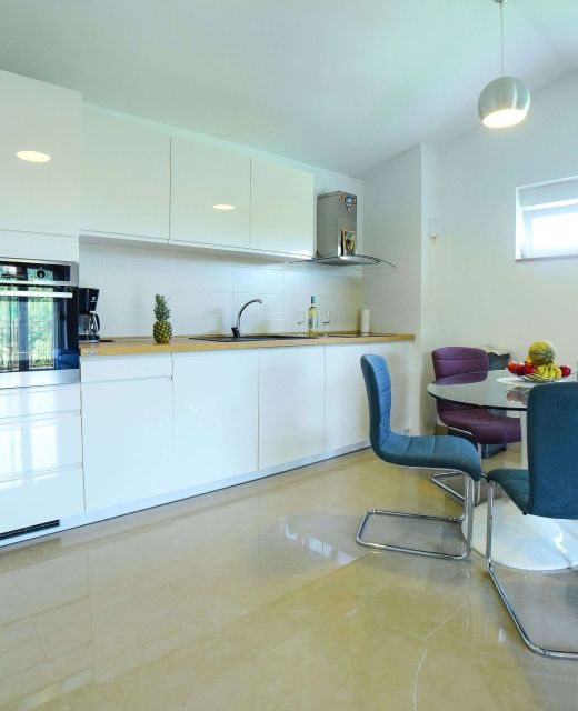 Apartments With Parking Space Sinj, Zagora - 23403 Sinj