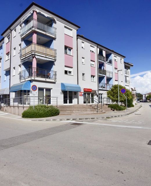 Apartments With WiFi Umag - 23617