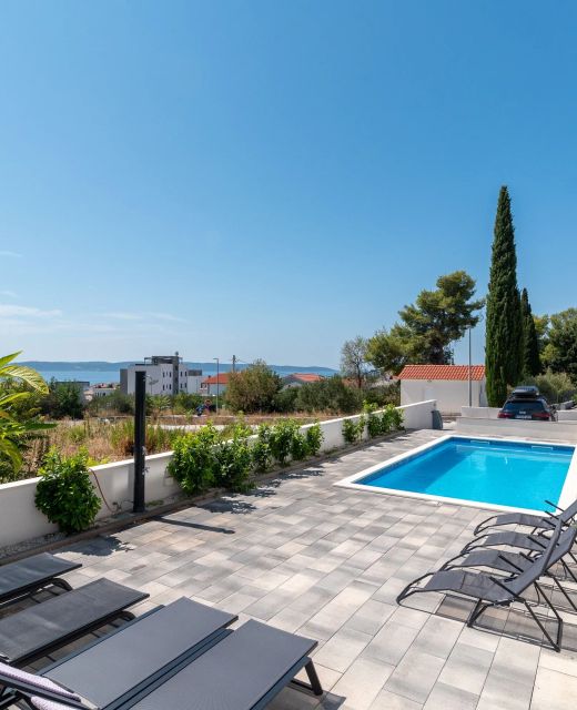 Apartments With Swimming Pool Okrug Gornji, Čiovo - 23649 Okrug Gornji