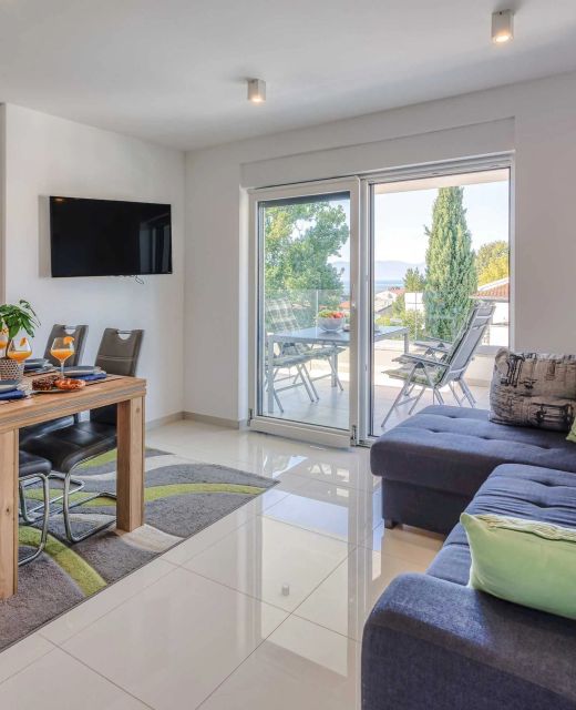 Apartments With Parking Space Njivice, Krk - 23677 Njivice