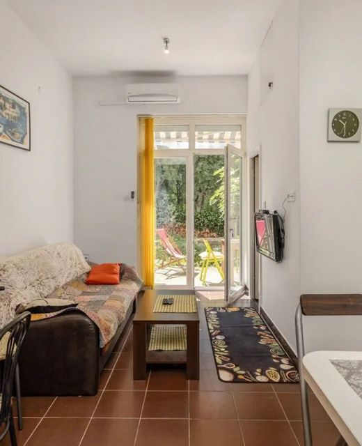 Holiday Apartments Novi Vinodolski - 23822