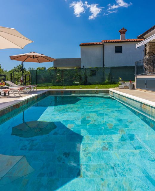 Villa Daris Nedescina