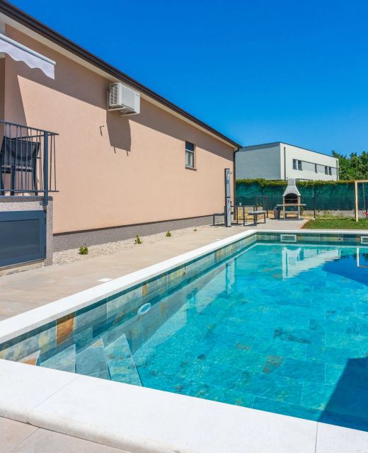 Villa Daris Nedescina