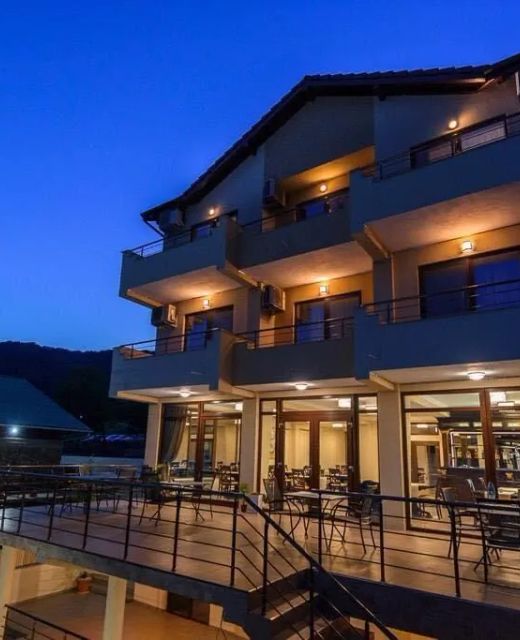 Pensiunea Alex&Restaurant Eșelnița