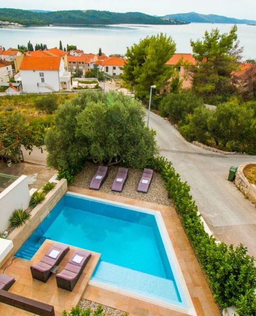 Apartments Nia Okrug Gornji