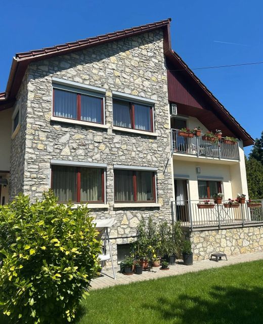 Meggyes Apartman Balatonalmádi