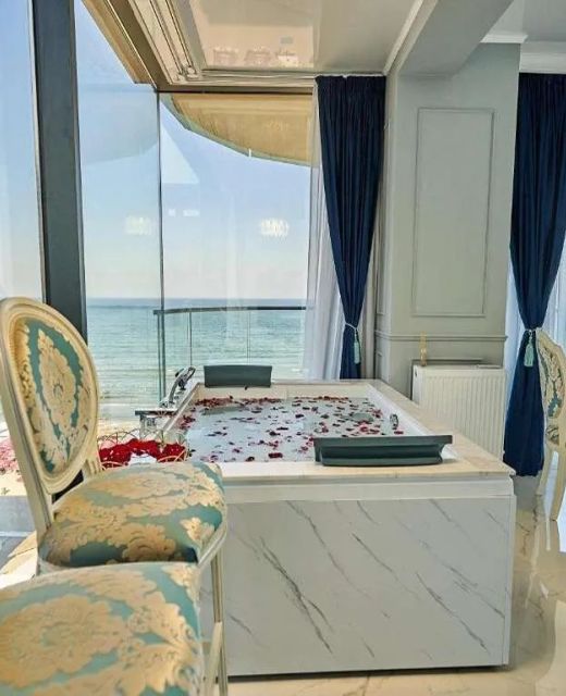 Apartament Luxury by the sea Mamaia