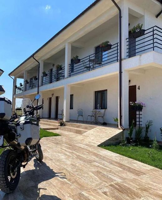 Casa Viviana Vama Veche