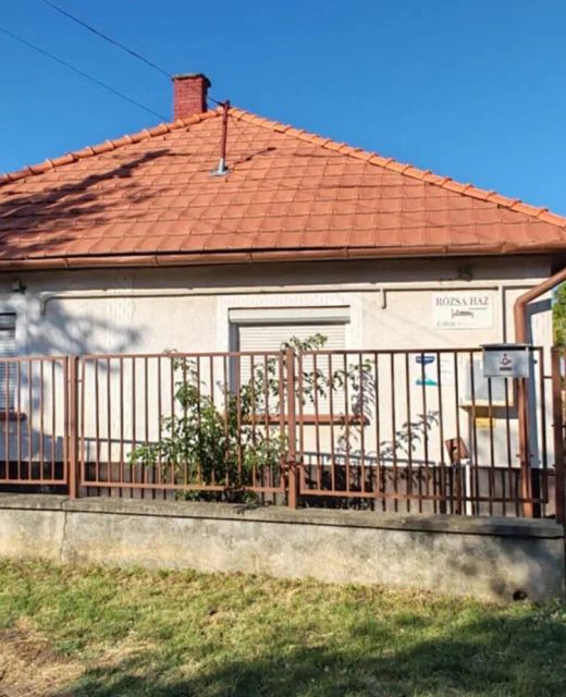 Rózsa Ház Magánszálláshely Mélykút