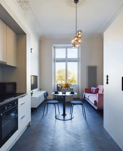 Hoża 39 Warszawa | Wyjątkowy Apartament | Biurko